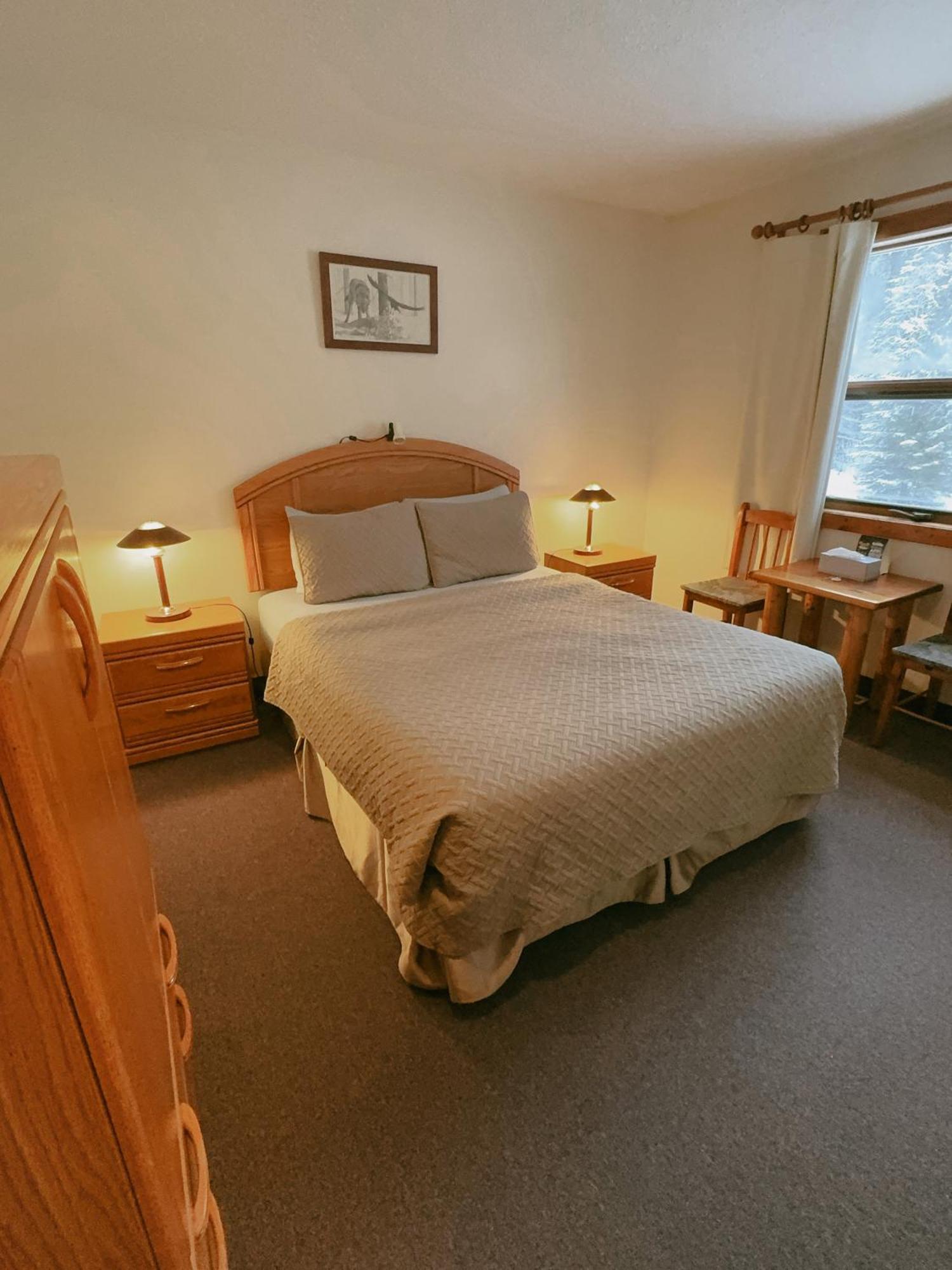 Alpine Meadows Lodge Golden Dış mekan fotoğraf